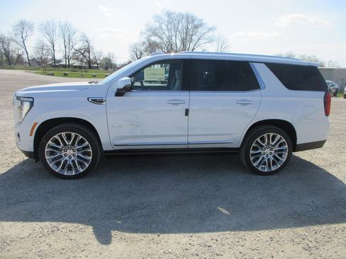 New 2026 GMC Yukon Denali image 7