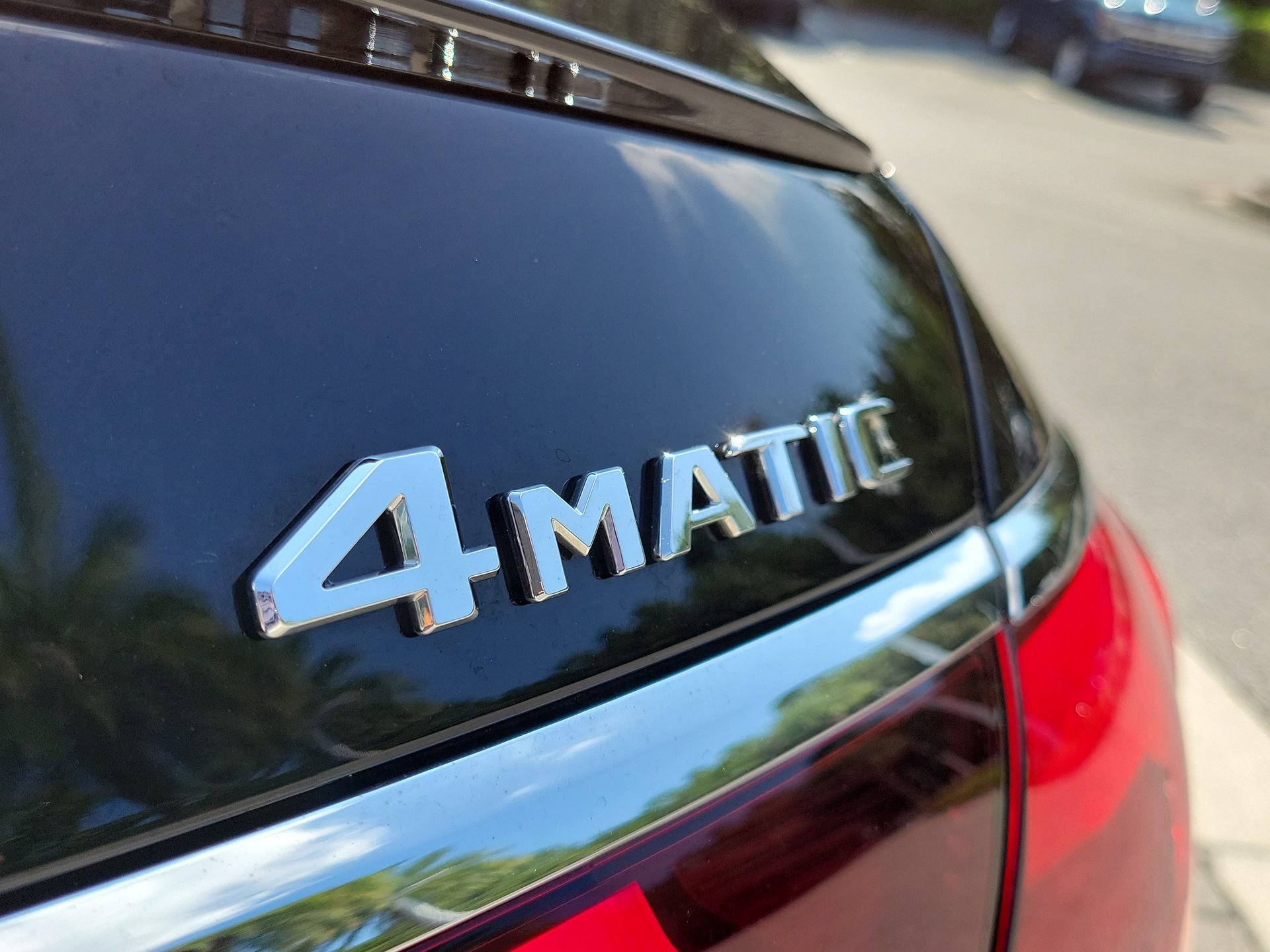 Used 2025 Mercedes-Benz E 350 4MATIC Sedan image 12