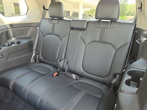 Used 2024 Honda Pilot EX-L image 15