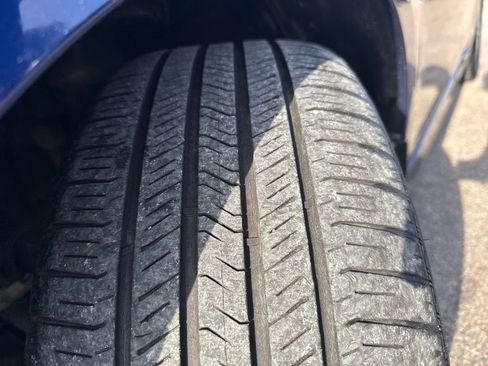 Used 2015 Subaru Legacy 2.5i Premium w/ Moonroof Package image 43