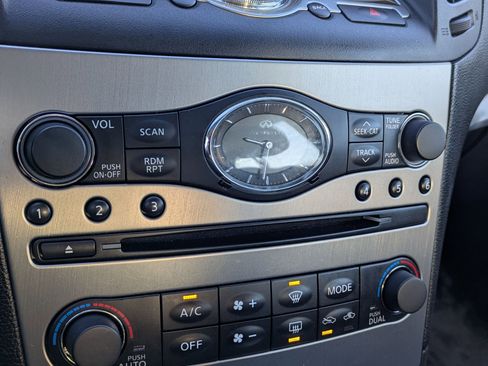 Used 2012 INFINITI G37 X AWD w/ Premium Pkg image 21