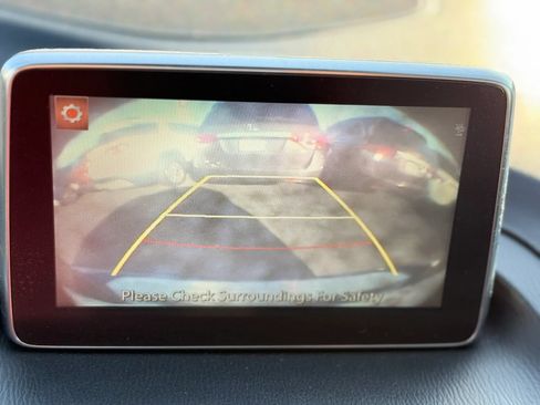Used 2015 MAZDA MAZDA3 s Grand Touring w/ Technology Package FWD image 15