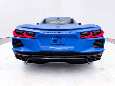 Used 2021 Chevrolet Corvette Stingray Preferred Cpe w/ Engine Appearance Package RWD image 17