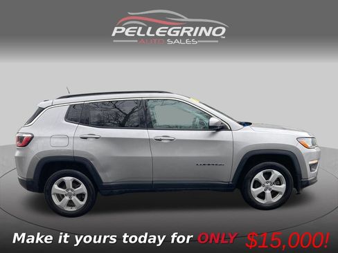 Used 2019 Jeep Compass Latitude AWD/4WD image 8