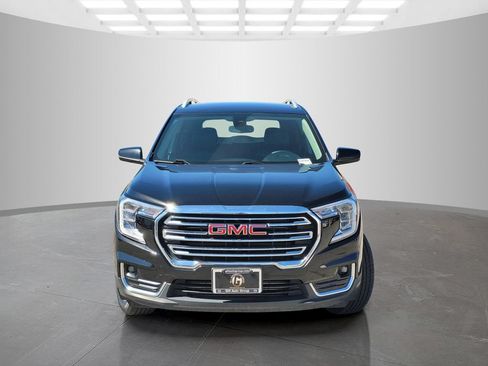 Used 2024 GMC Terrain SLT AWD/4WD image 2
