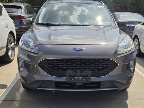 Used 2022 Ford Escape SEL w/ Technology Package FWD image 4