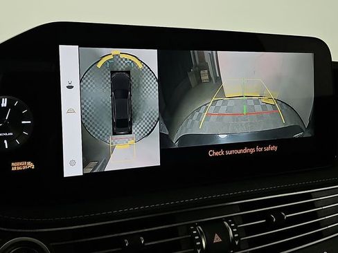 Used 2023 Lexus LS 500h AWD w/ Luxury Package image 21