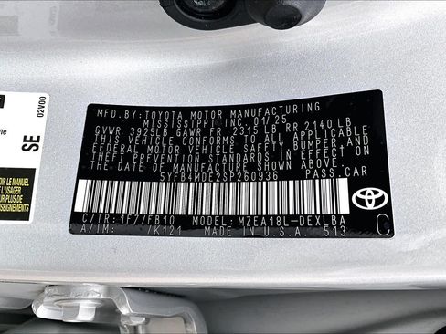 Used 2025 Toyota Corolla LE FWD image 33