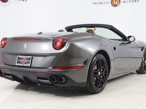 Used 2018 Ferrari California T image 83