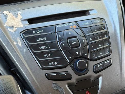 Used 2019 Ford Transit 150 Medium Roof image 27