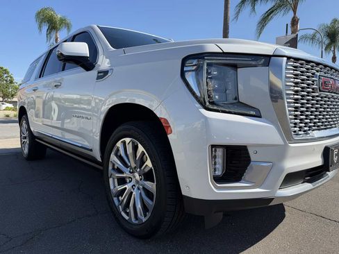 Used 2023 GMC Yukon XL Denali w/ Advanced Technology Package AWD/4WD image 10