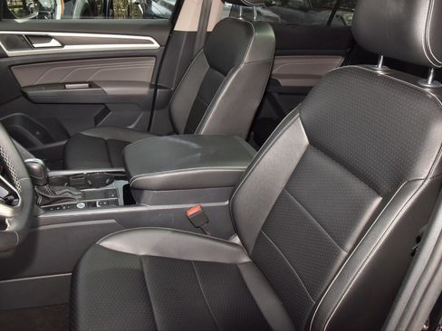 Used 2022 Volkswagen Atlas SE image 34