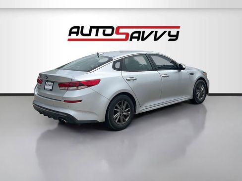 Used 2019 Kia Optima LX FWD image 7