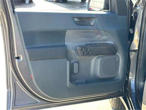 New 2025 Ford Maverick XL image 34