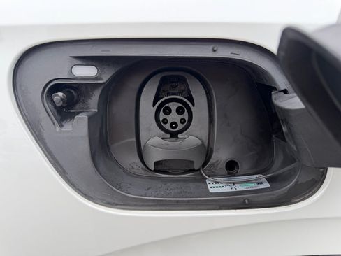 Used 2023 Volkswagen ID.4 Pro S Plus AWD/4WD image 50
