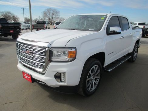 Certified 2021 GMC Canyon Denali image 9