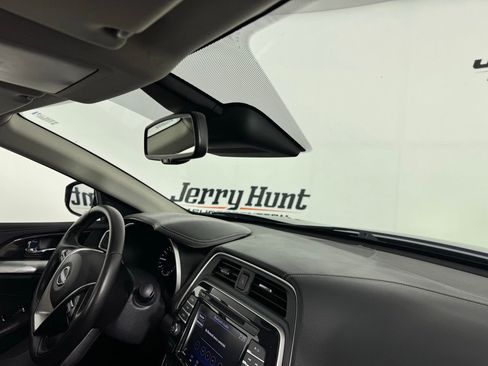 Used 2023 Nissan Maxima SV w/ Floor Mat Group image 32