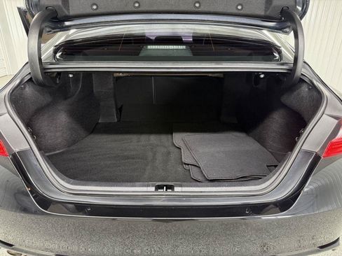 Used 2019 Toyota Camry XSE FWD image 28