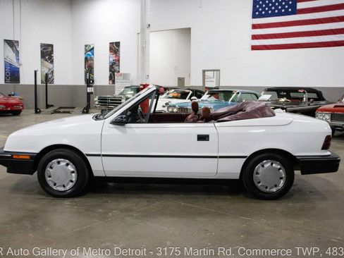 Used 1991 Dodge Shadow Convertible image 4