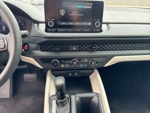 Used 2025 Honda Accord LX image 20