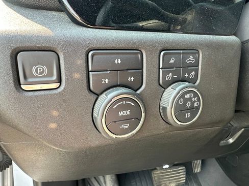 Used 2024 Chevrolet Silverado 2500 LT w/ All Star Edition AWD/4WD image 34