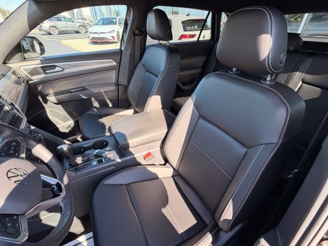 Certified 2021 Volkswagen Atlas Cross Sport SE FWD image 8