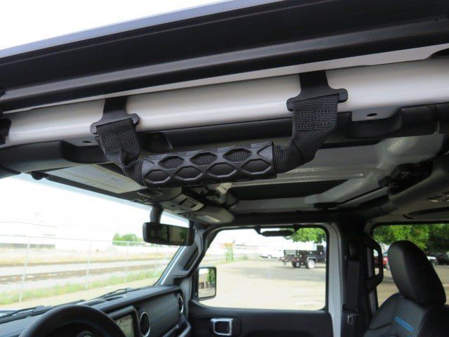 New 2023 Jeep Wrangler Unlimited Rubicon 4xe w/ Steel Bumper Group AWD/4WD image 15