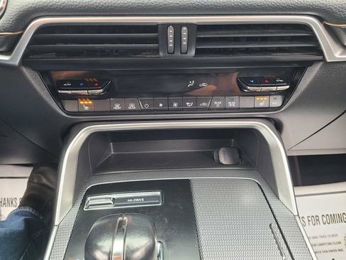 Used 2024 MAZDA CX-90 3.3 Turbo w/ Preferred Plus image 29