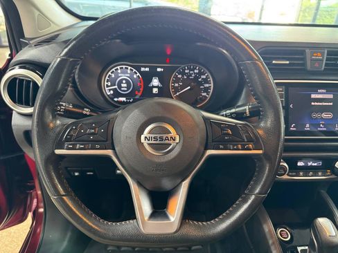 Used 2020 Nissan Versa SR FWD image 24