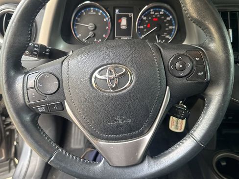 Used 2016 Toyota RAV4 XLE FWD image 16