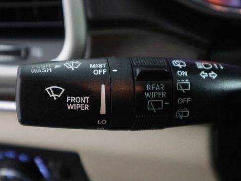 Used 2017 Jeep Grand Cherokee Limited image 30