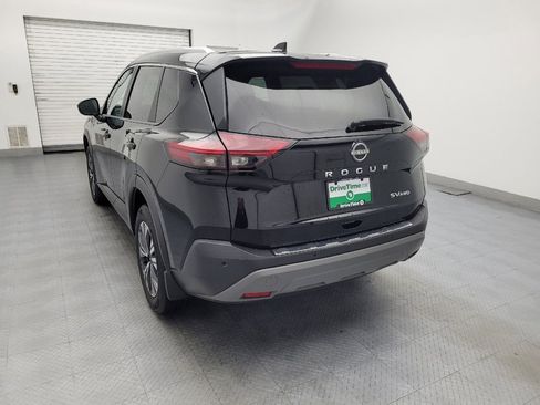 Used 2022 Nissan Rogue SV w/ SV Premium Package image 6
