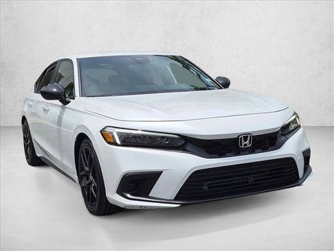 Used 2024 Honda Civic Sport image 3