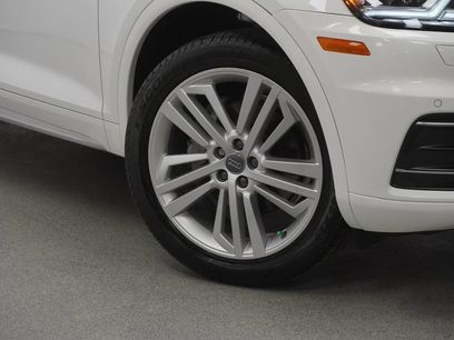 Used 2019 Audi Q5 2.0T Premium Plus w/ Premium Plus Package