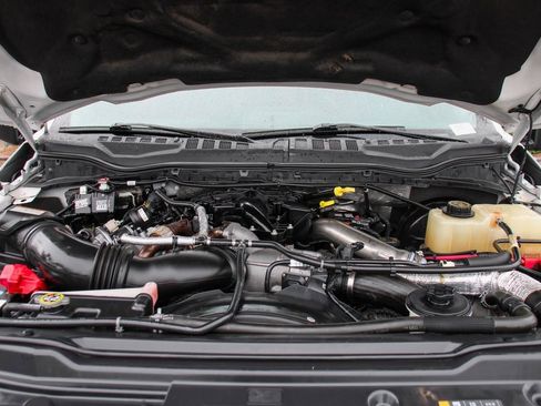 Used 2018 Ford F250 XLT w/ XLT Premium Package image 14