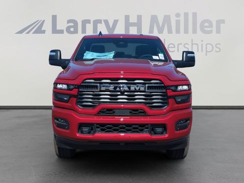 New 2026 RAM 2500 Big Horn AWD/4WD image 8