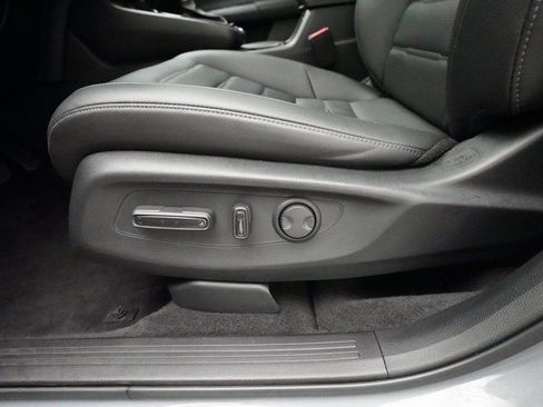 Used 2025 Honda CR-V EX-L image 29