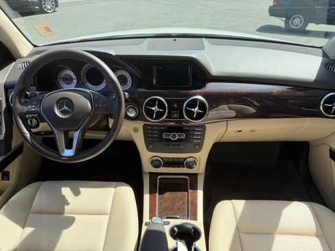 Used 2014 Mercedes-Benz GLK 350 2WD image 22