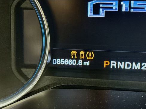 Used 2016 Ford F150 Lariat w/ Equipment Group 502A Luxury image 12