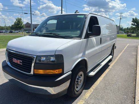 Used 2025 GMC Savana 2500 w/ Driver Convenience Package RWD image 8