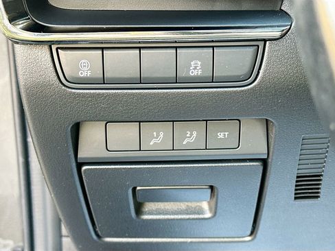 Used 2021 MAZDA MAZDA3 s image 10