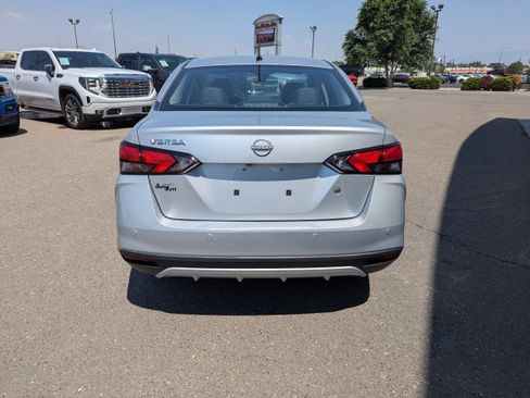 Used 2023 Nissan Versa S w/ Trunk Package FWD image 4