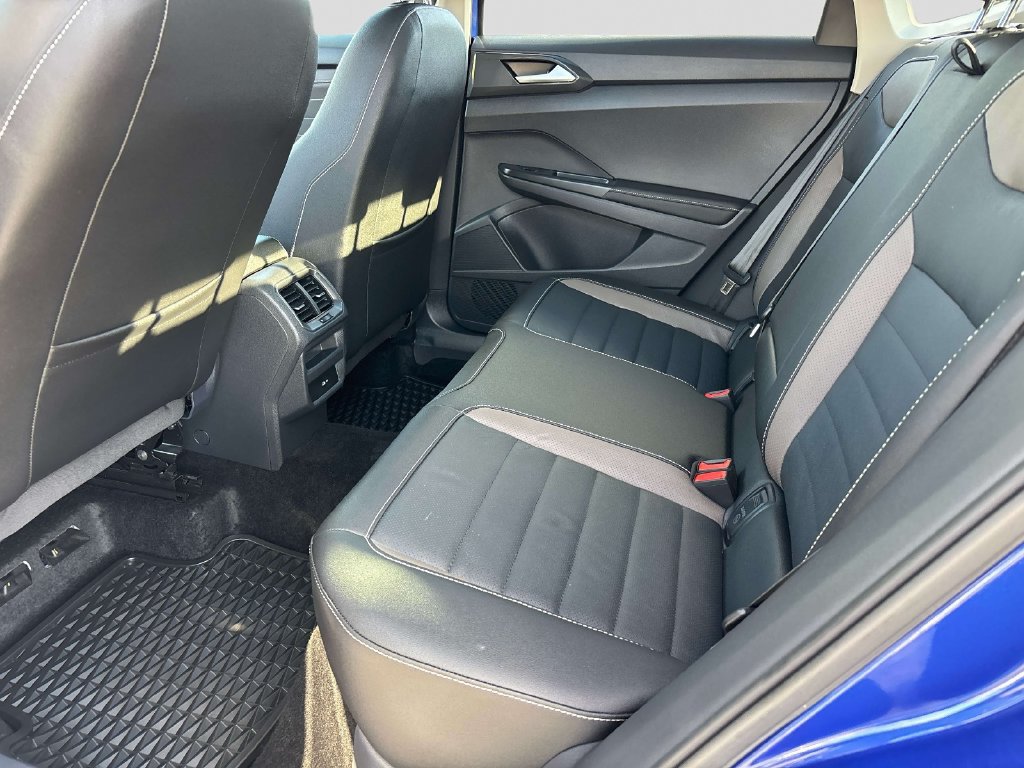 Certified 2024 Volkswagen Taos SEL AWD/4WD image 12