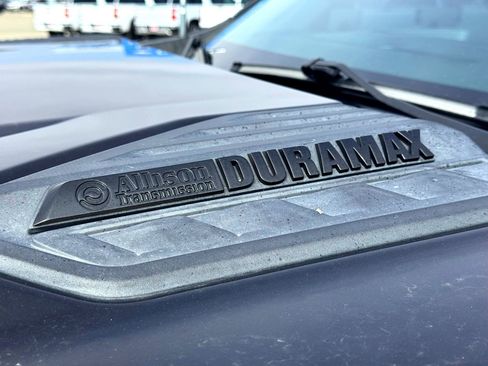 Used 2021 Chevrolet Silverado 3500 LTZ w/ LTZ Plus Package image 3