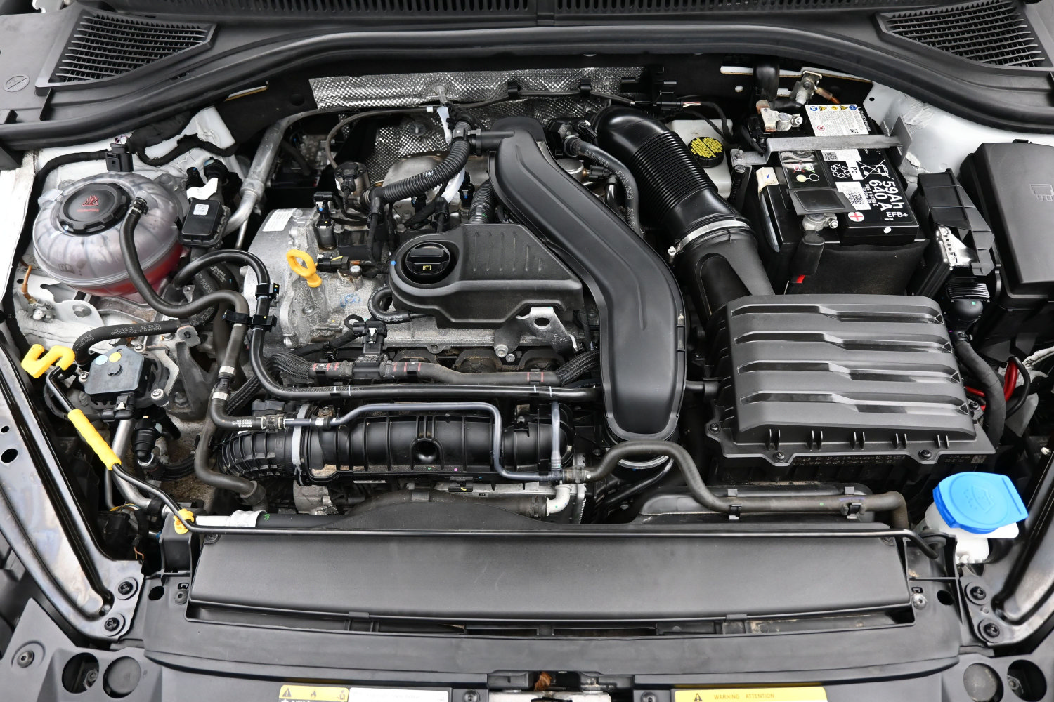 Used 2025 Volkswagen Jetta Sport FWD image 21
