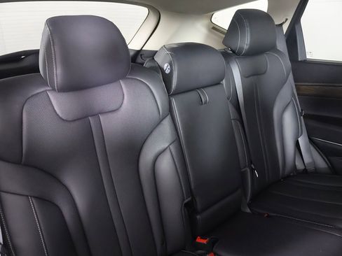 Used 2024 Genesis GV80 2.5T image 32