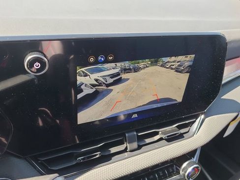 New 2026 Chevrolet Equinox RS w/ Convenience Package III FWD image 30