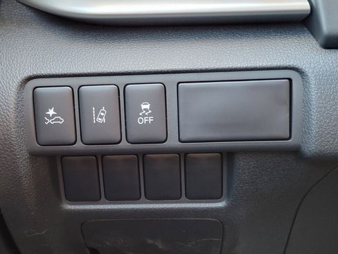 New 2025 Mitsubishi Eclipse Cross LE image 23