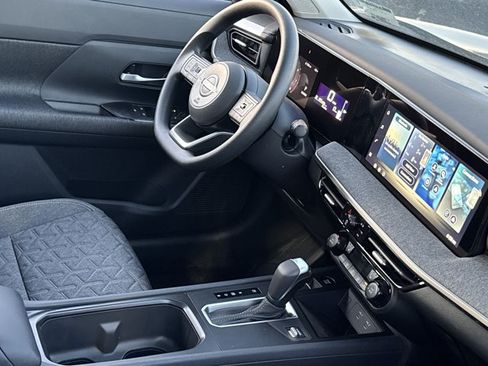New 2026 Nissan Kicks SV w/ SV Premium Package AWD/4WD image 9