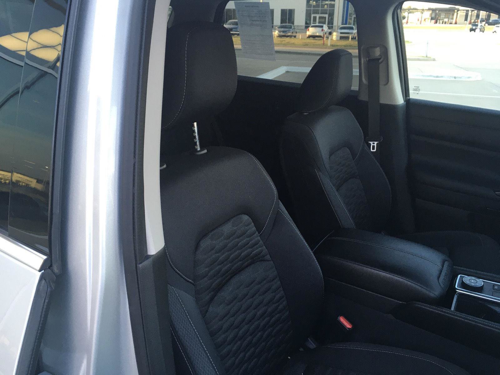 Used 2023 Nissan Pathfinder SV AWD/4WD image 38